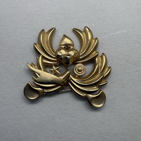 The Unbranded Brand Jewelry - Brooch Gold Tone Flower‎ Heart Art Deco